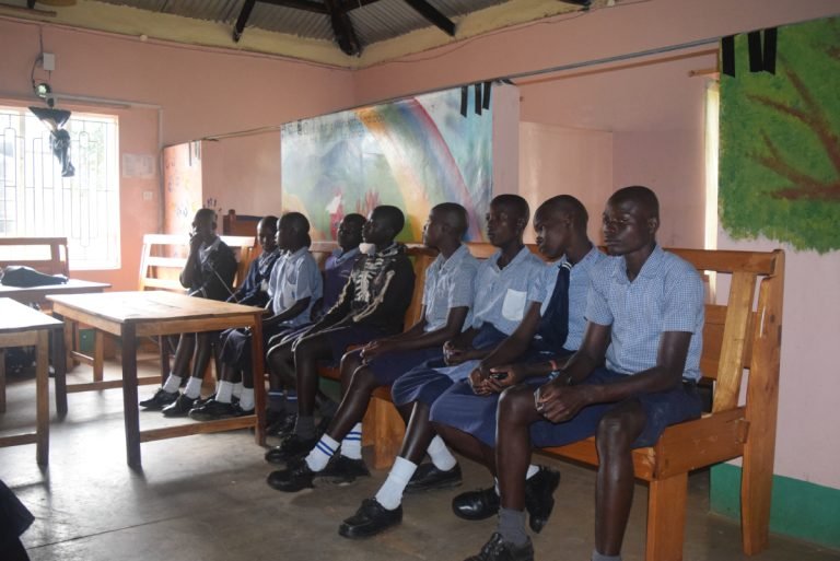 Students and education program participants supported by Friends of Dago in western Kenya